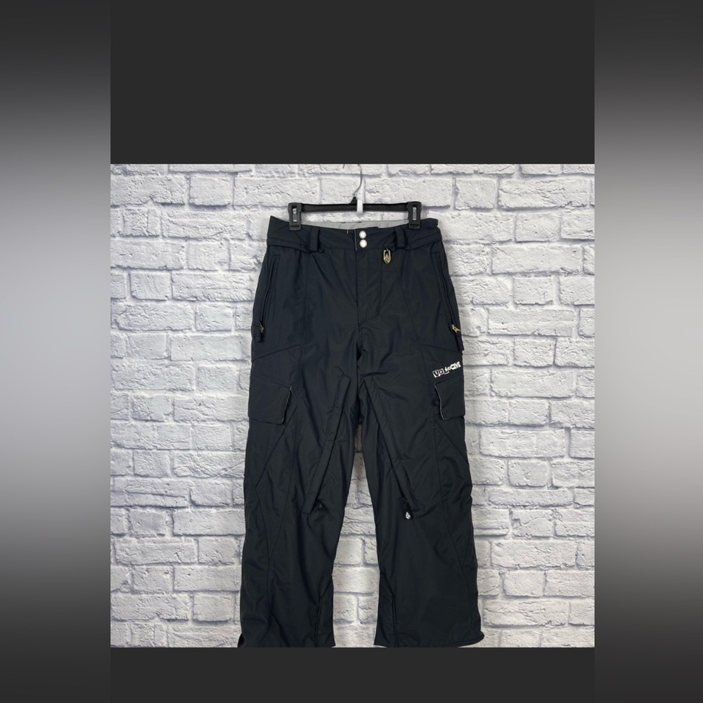 Like new! Volcom snow pants size XSmall